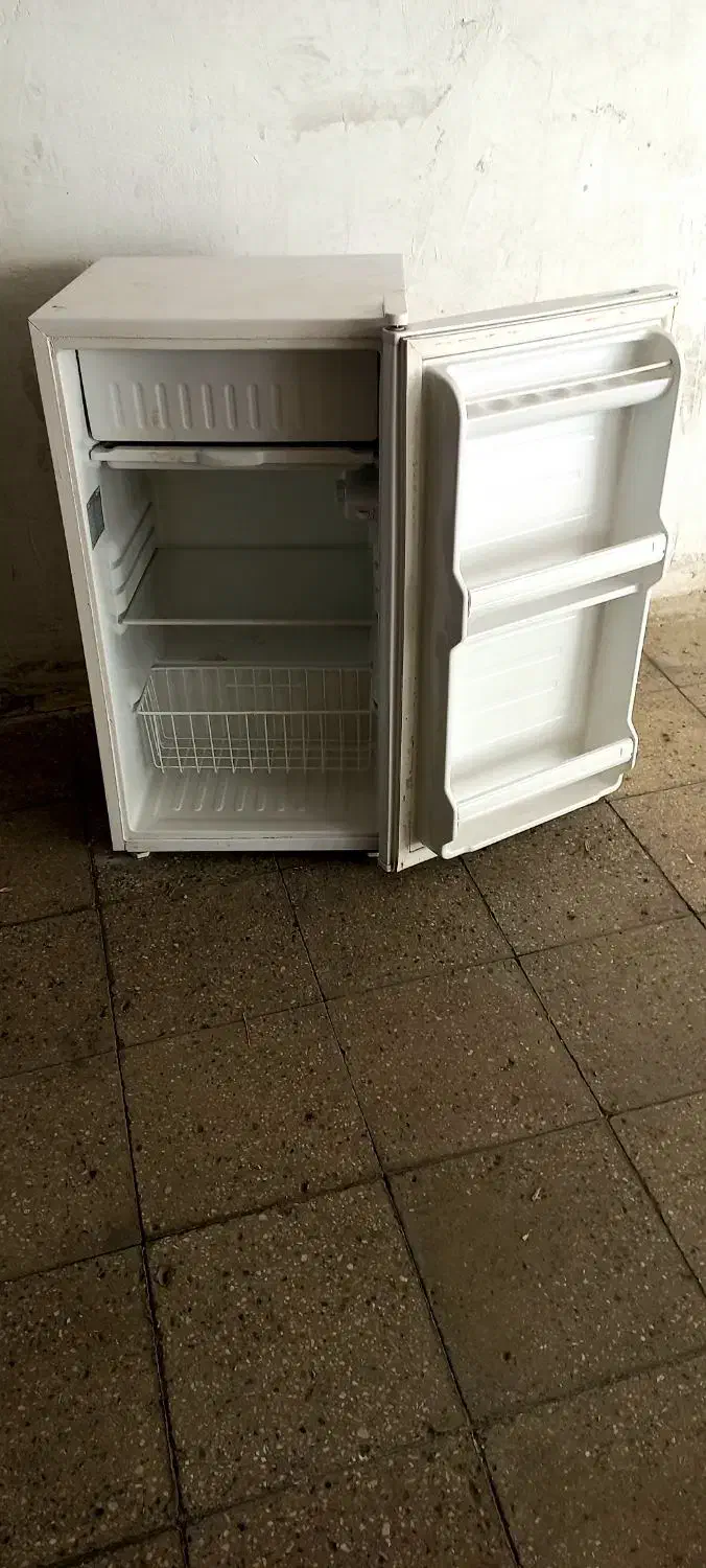 یخچال فریزر ۶فوت کوچک هتلی مینی دانشجویی زیرکانتری|یخچال و فریزر|تهران, مشیریه|دیوار