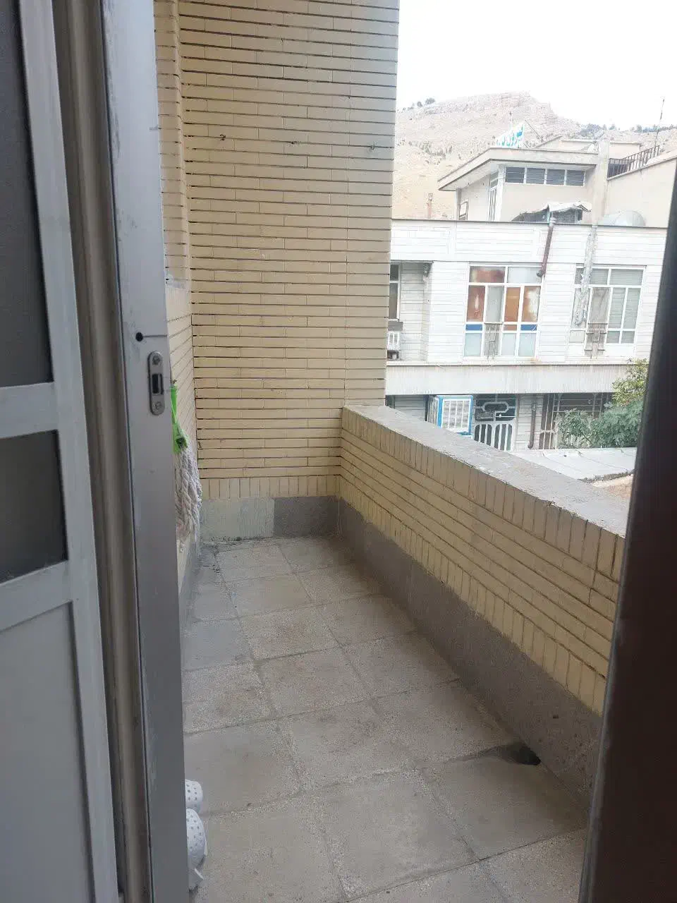 آپارتمانی دوبلکس ۱۰۰ متری واقع در هفت تن|اجارهٔ آپارتمان|شیراز, هفت تنان|دیوار