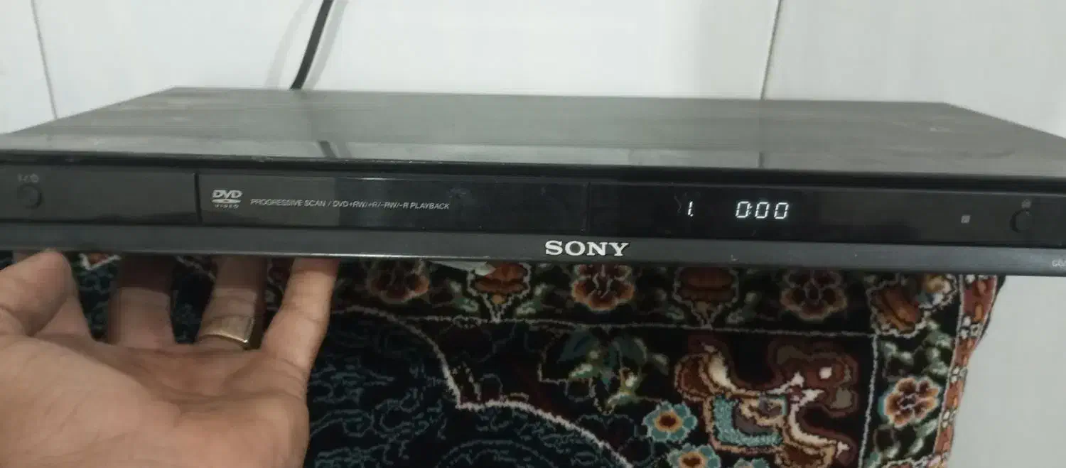 دی‌وی‌دی|سیستم صوتی خانگی|پائین جام, |دیوار