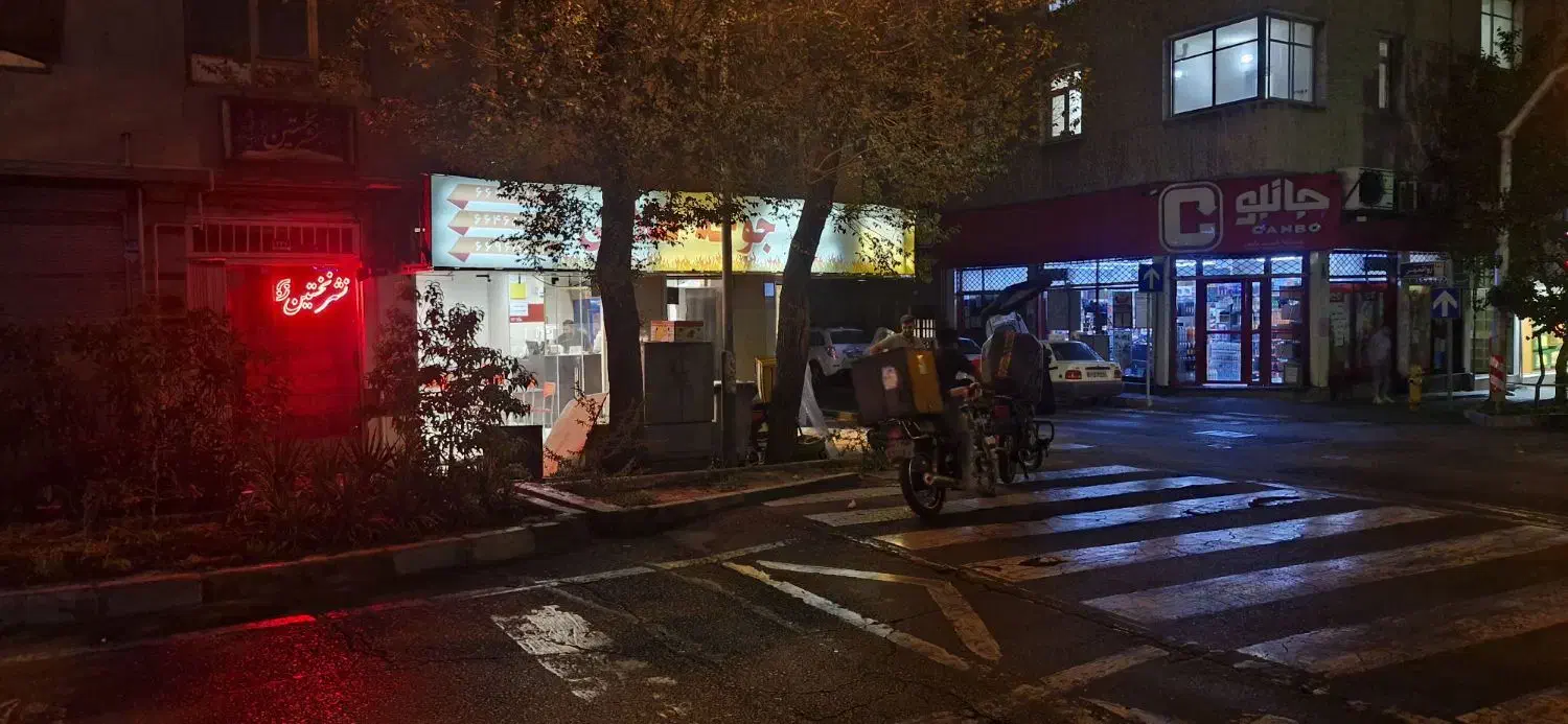 صندوقدار رستوران خانم|استخدام خدمات فروشگاه و رستوران|تهران, فلسطین (میدان انقلاب)|دیوار