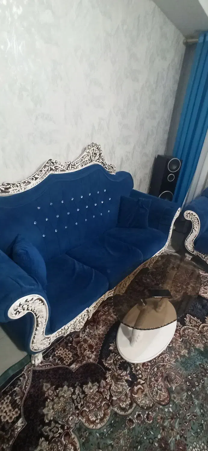 مبل نیمه سلطنتی|مبلمان خانگی و میز عسلی|گلبهار, شهر جدید گلبهار|دیوار