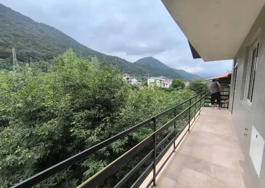 ۴۰۰متر ویلا دربست۴ خ تراس چیدمانی ویو بینظیر شیک|اجارهٔ خانه و ویلا|رامسر, |دیوار