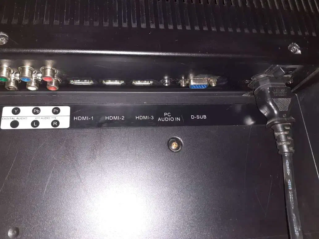 تلویزیون مدل اسمارت smart|تلویزیون و پروژکتور|کرج, چمن|دیوار