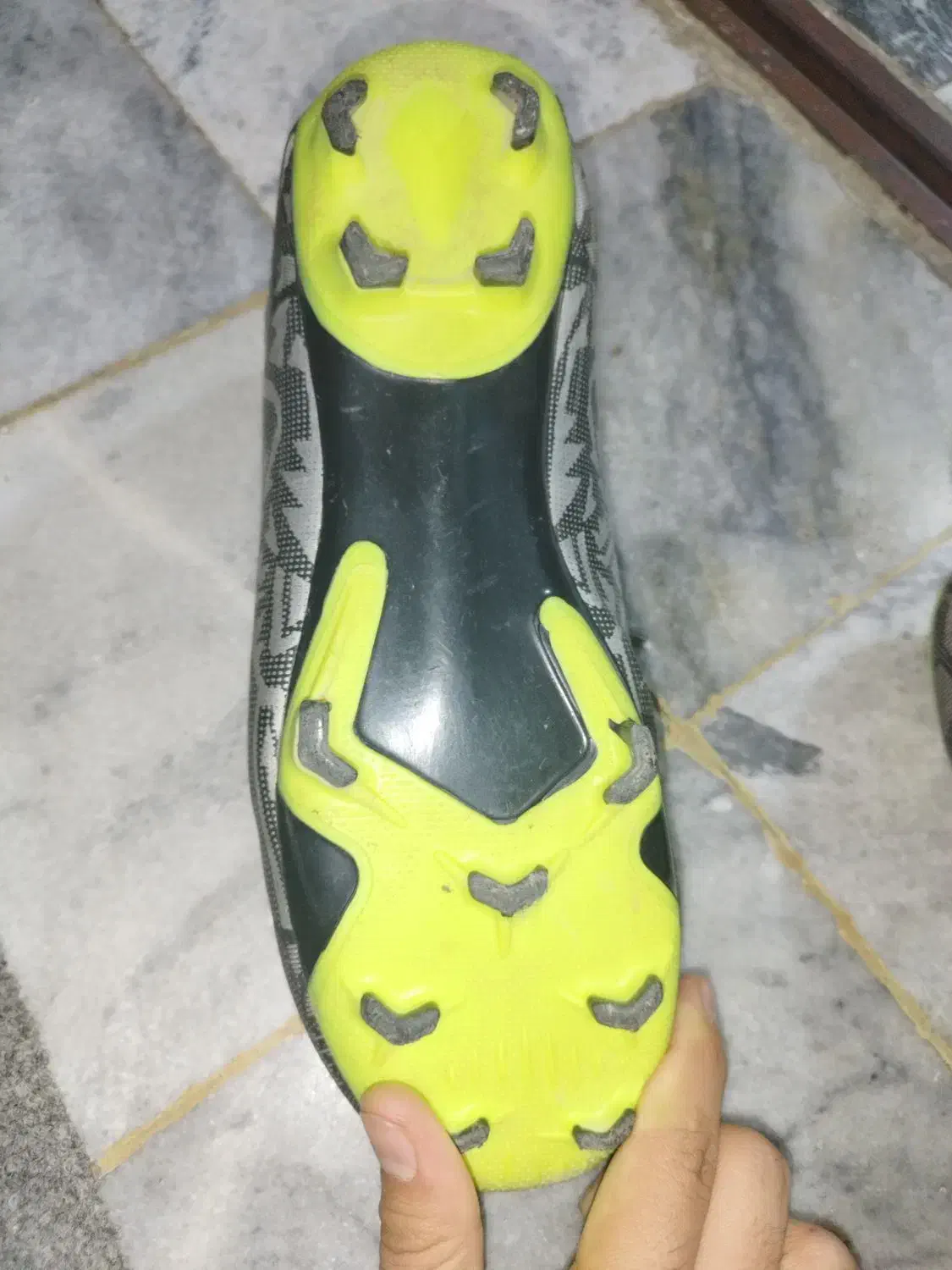 کفش فوتبال|کیف، کفش، کمربند|کرمانشاه, |دیوار