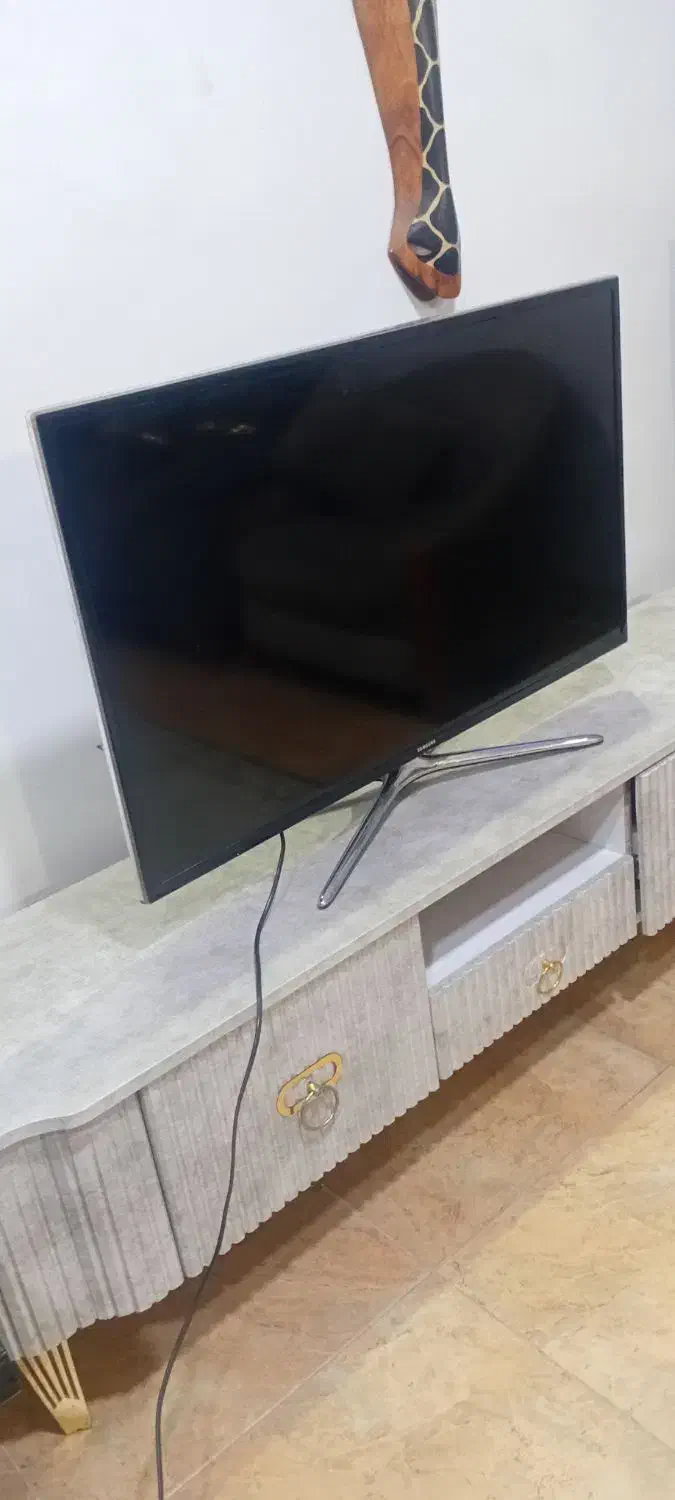 ال ای دی ۴۳ اینچ فورکی اسمارت سامسونگ|تلویزیون و پروژکتور|آبادان, |دیوار