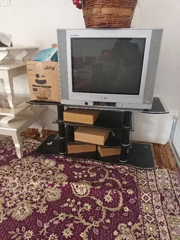 تلوزیون قدیمی|تلویزیون و پروژکتور|خوی, |دیوار