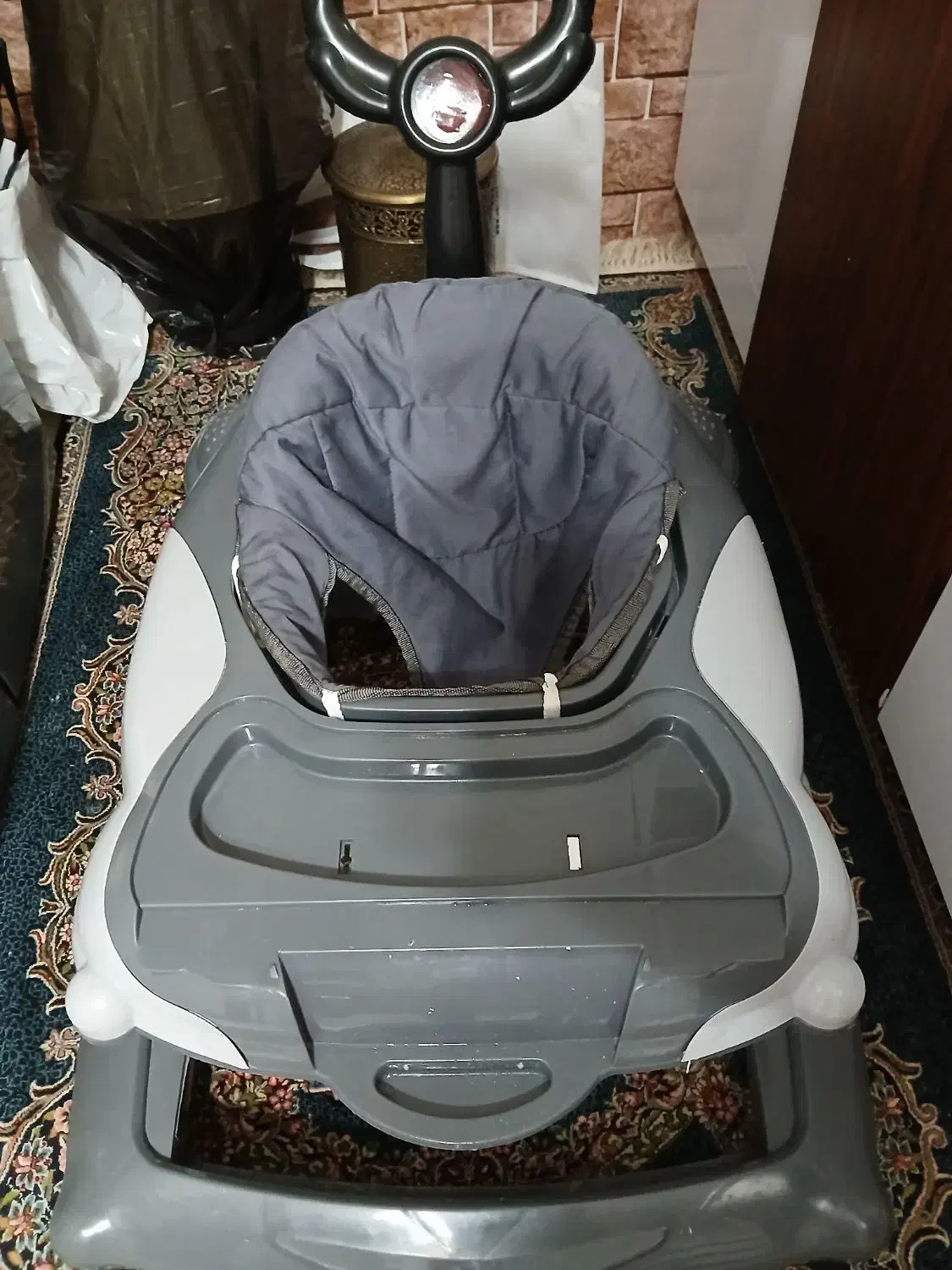 روروئک ملورین|اسباب و اثاث بچه|رشت, یخسازی|دیوار