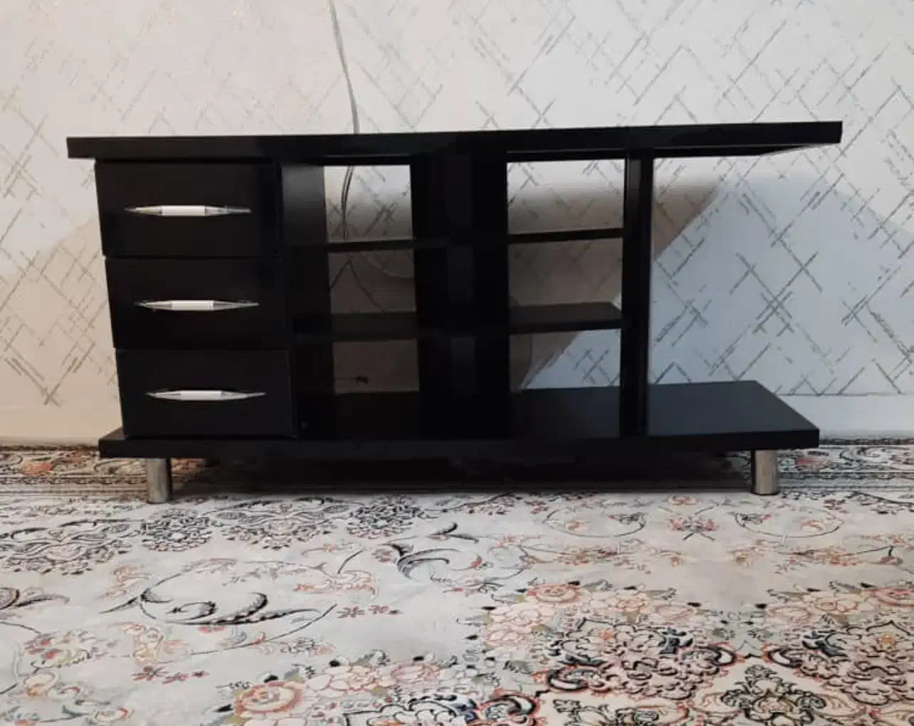 میز تلویزیون مشکی ام دیاف|میز تلویزیون|تهران, اسفندیاری|دیوار