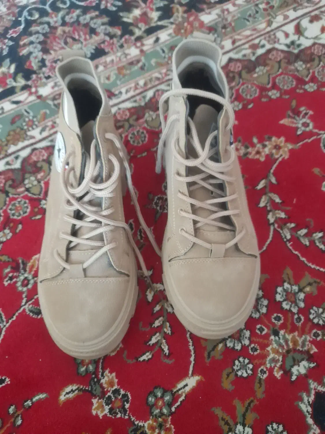 نیم پوت|کیف، کفش، کمربند|میبد, |دیوار