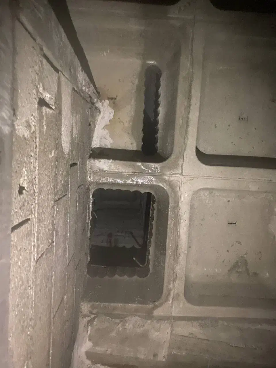 کرگیری وبازکردن داکت برای تاسیسات|خدمات پیشه و مهارت|چالوس, |دیوار