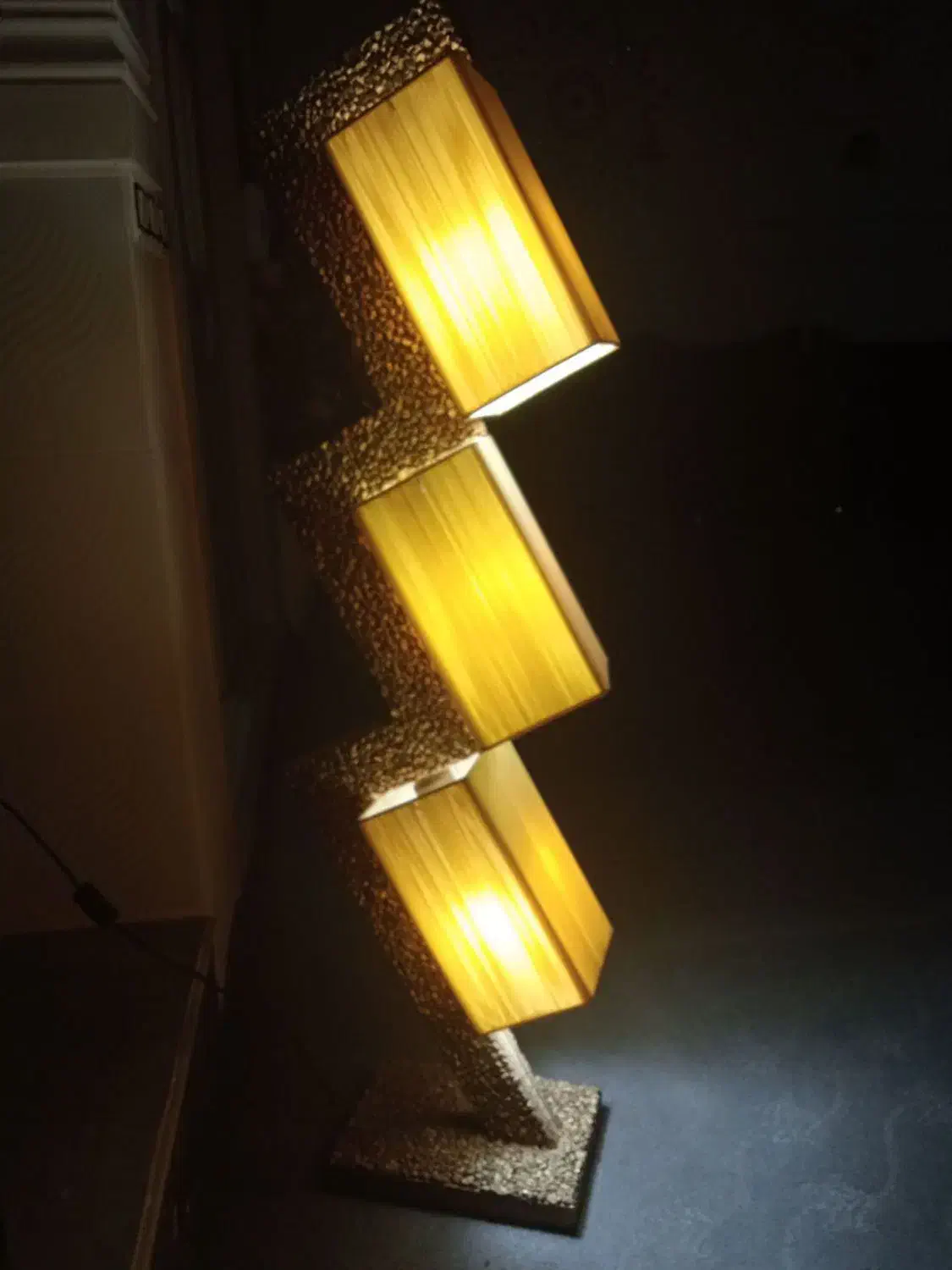 آباژور سالم|چراغ خواب و آباژور|خوی, |دیوار