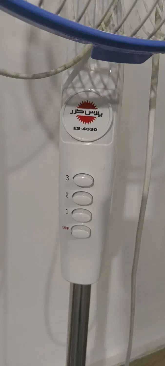 پنکه پارس خزر در حد نو ۴۰۳۰ ES|پنکه و تصفیهکنندهٔ هوا|پردیس, سیاه سنگ|دیوار