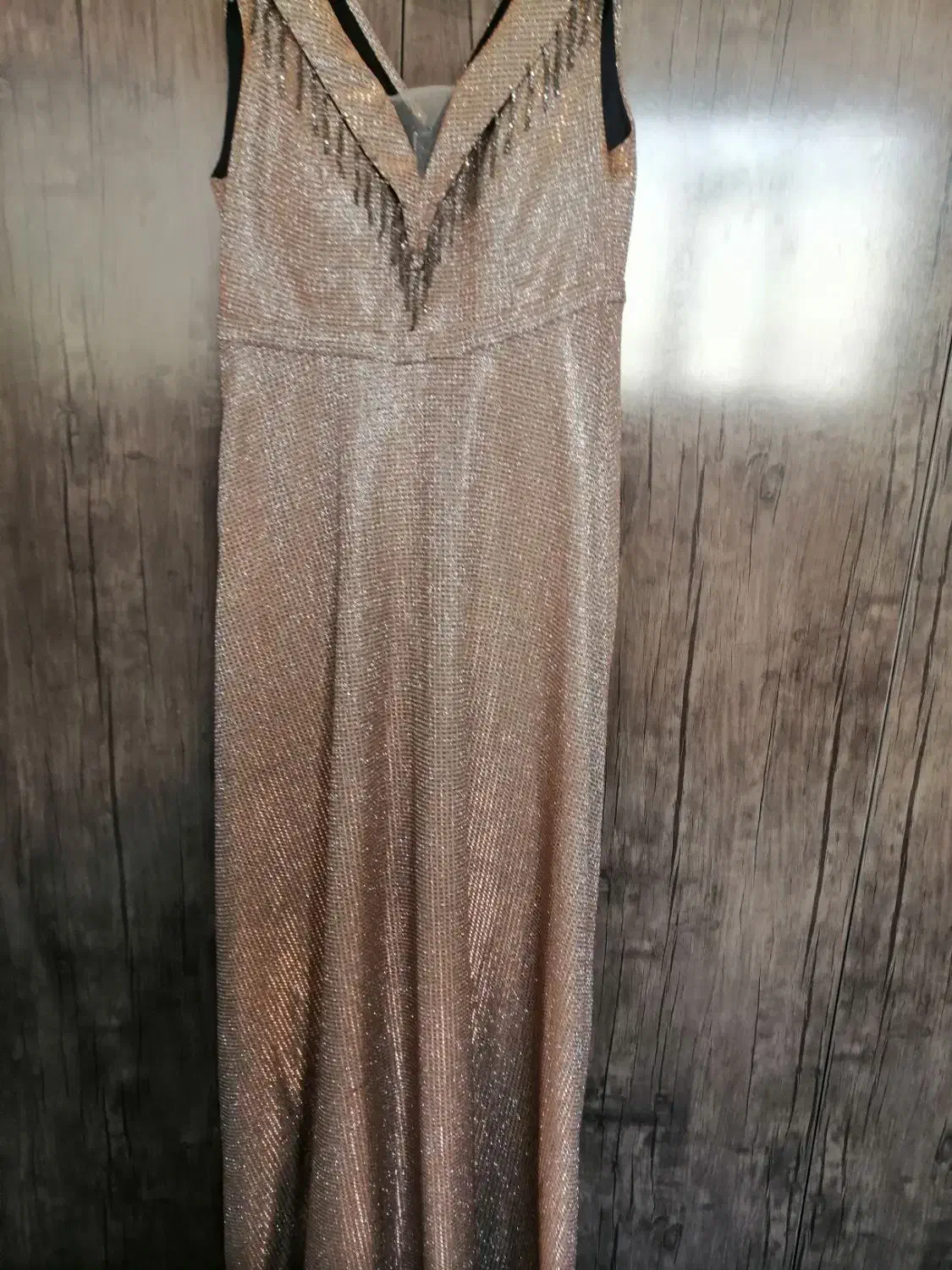 لباس مجلسی|لباس|شاهین‌شهر, گزبرخوار|دیوار