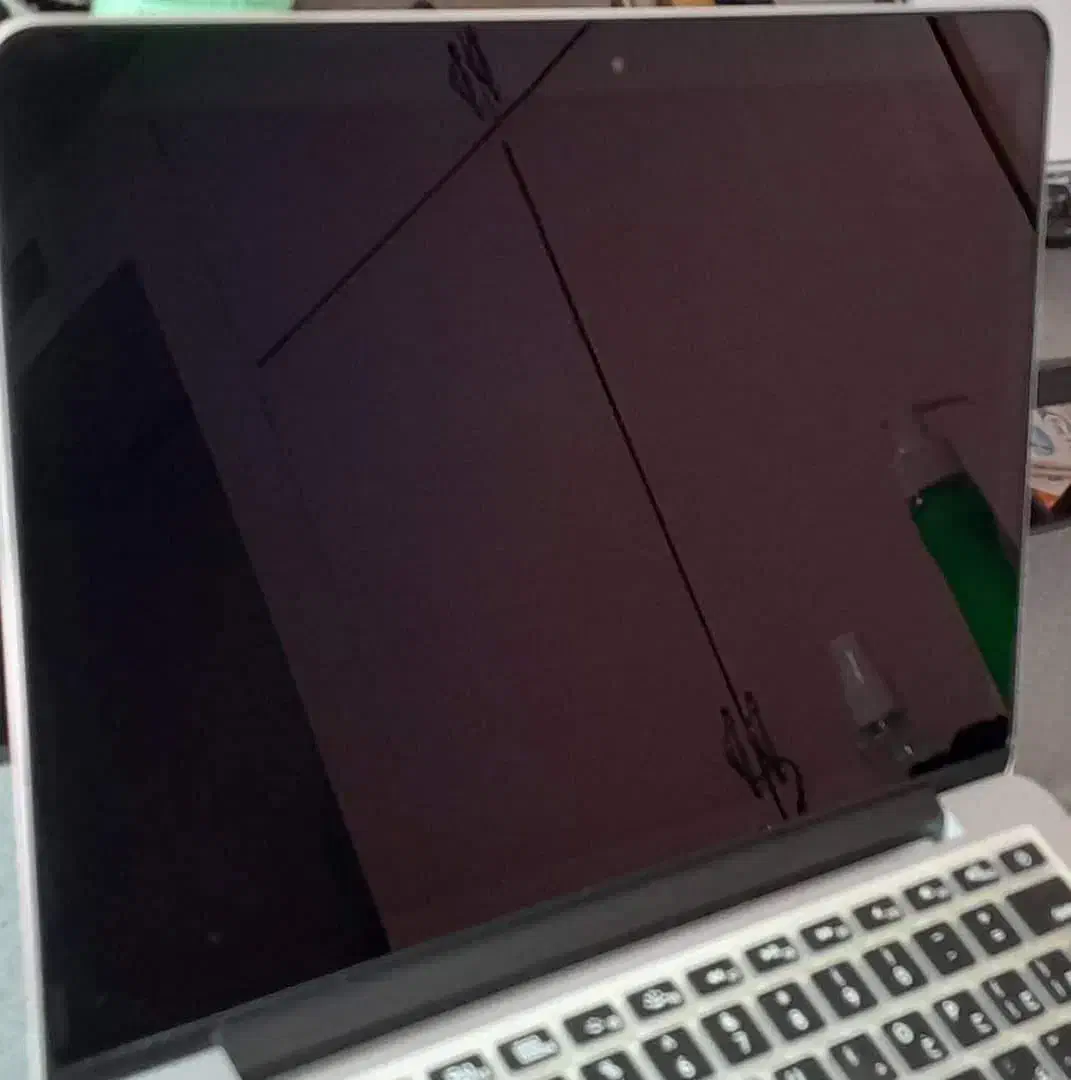 Mac Book Pro air  لپ تاپ فروشی|رایانه همراه|تهران, سوهانک|دیوار