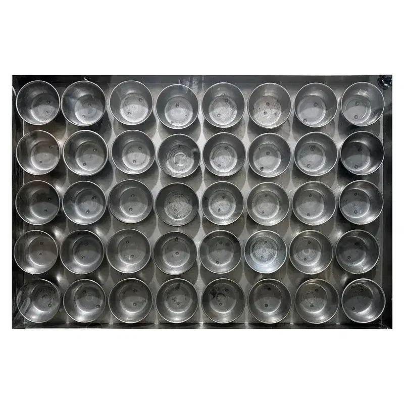 قالب کیک یزدی|ظروف پخت‌وپز|اسفراین, |دیوار