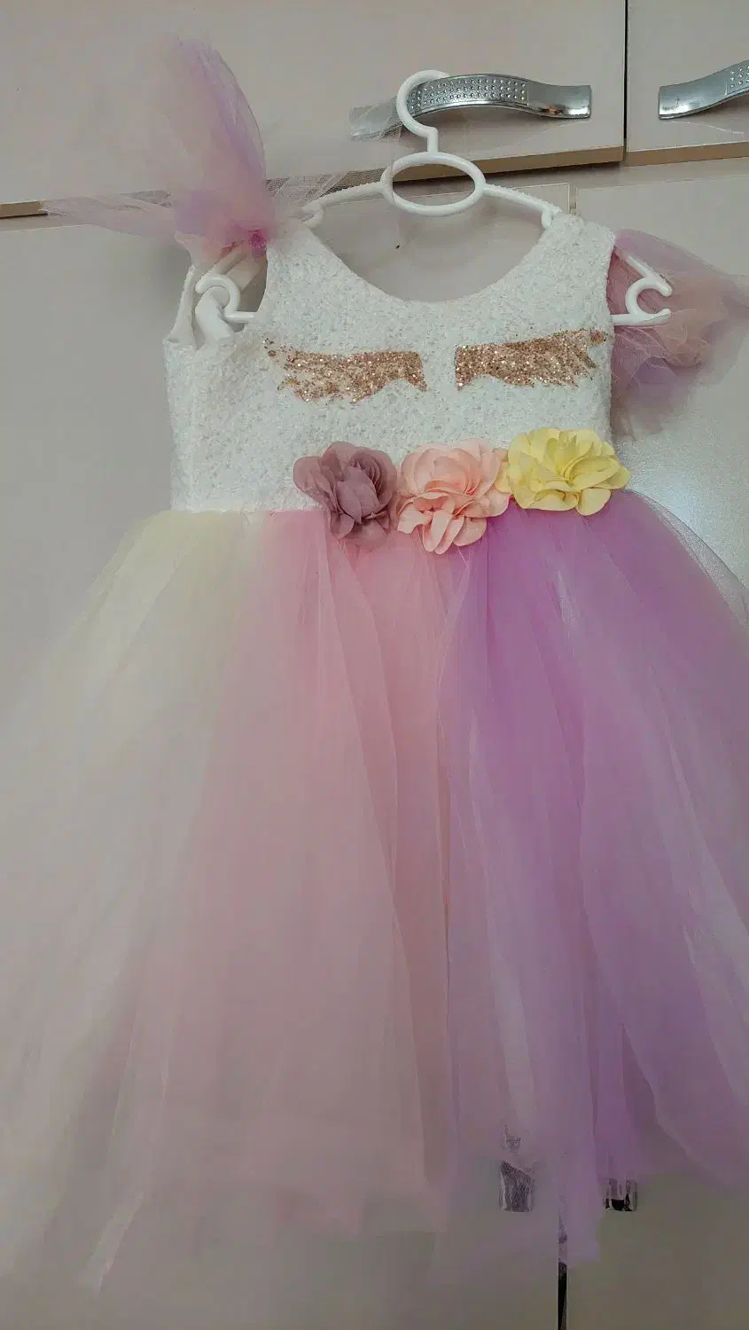 تعدادی پیراهن دخترانه|کفش و لباس بچه|تربت جام, مسکن مهر|دیوار