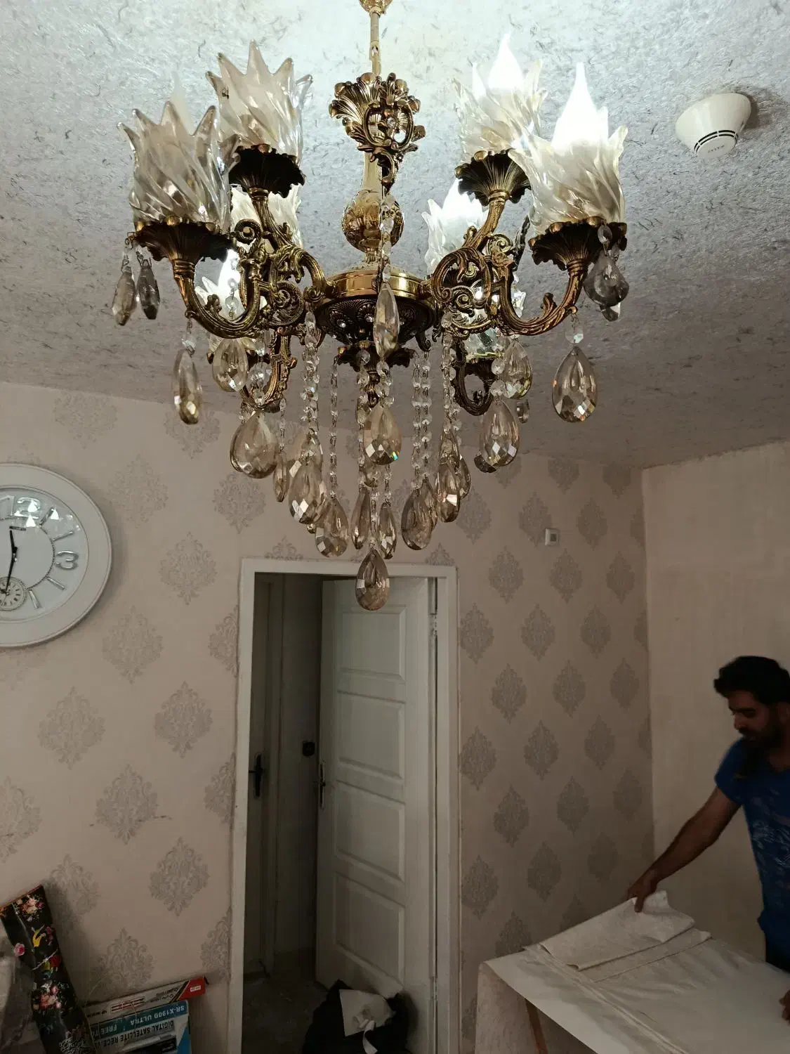 لوستر برنجی|لوستر و چراغ آویز|اراک, |دیوار