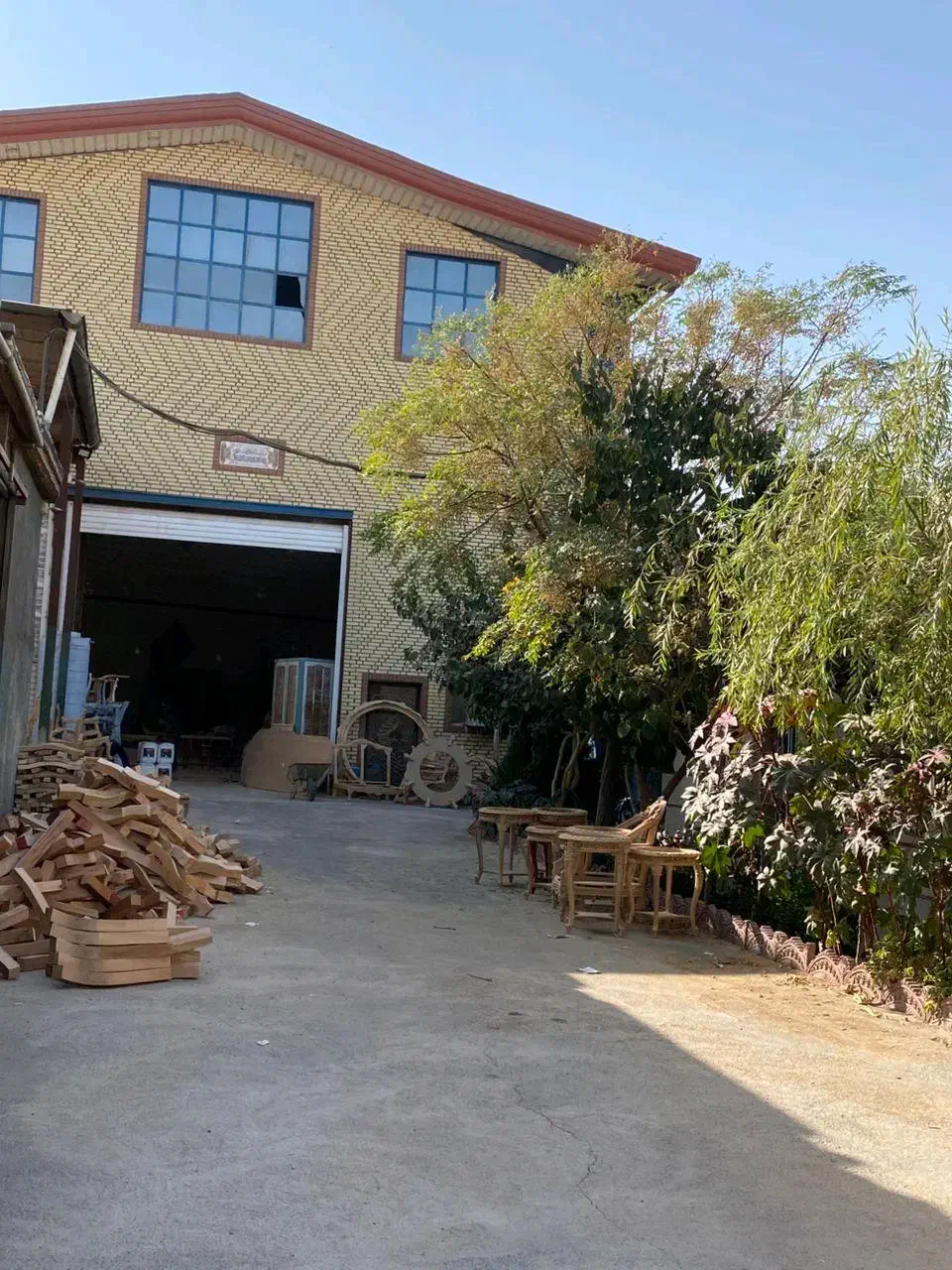 اجاره سوله ۵۰۰ در زمین ۱۰۰۰ متر جرثقیل خور کد ۴۰۲۸|اجارهٔ دفتر صنعتی، کشاورزی، تجاری|بهارستان, |دیوار