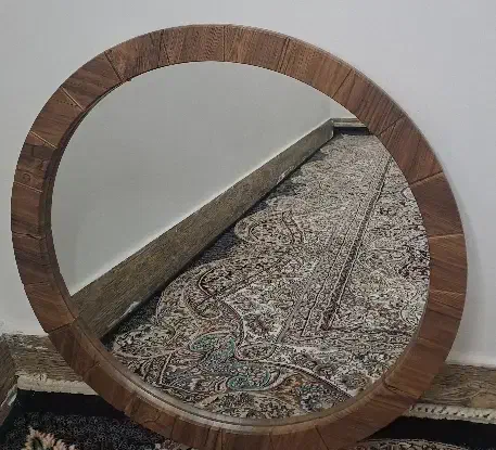 آیینه|آینه|خرم‌آباد, |دیوار