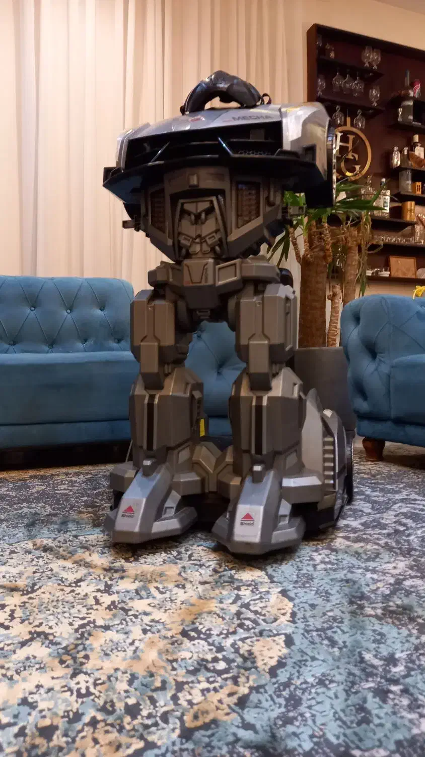 ماشین شارژی ربات وارداتی کمیاب (آدم اهنی)|اسباببازی بچه|تهران, حکیمیه|دیوار