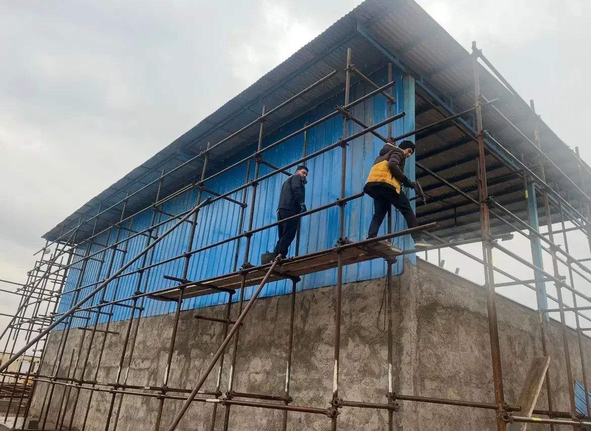 جوشکاری سیار ساخت و نصب درب و پنجره و نبشی کشی|خدمات پیشه و مهارت|سیرجان, |دیوار