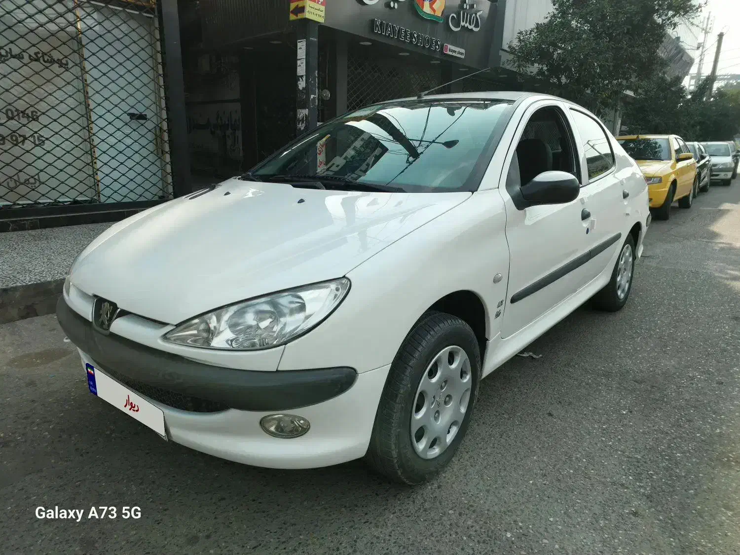 پژو ۲۰۶ وی۸ مدل ۹۹ سفید بیرنگ درحد صفر|خودرو سواری و وانت|بابل, |دیوار