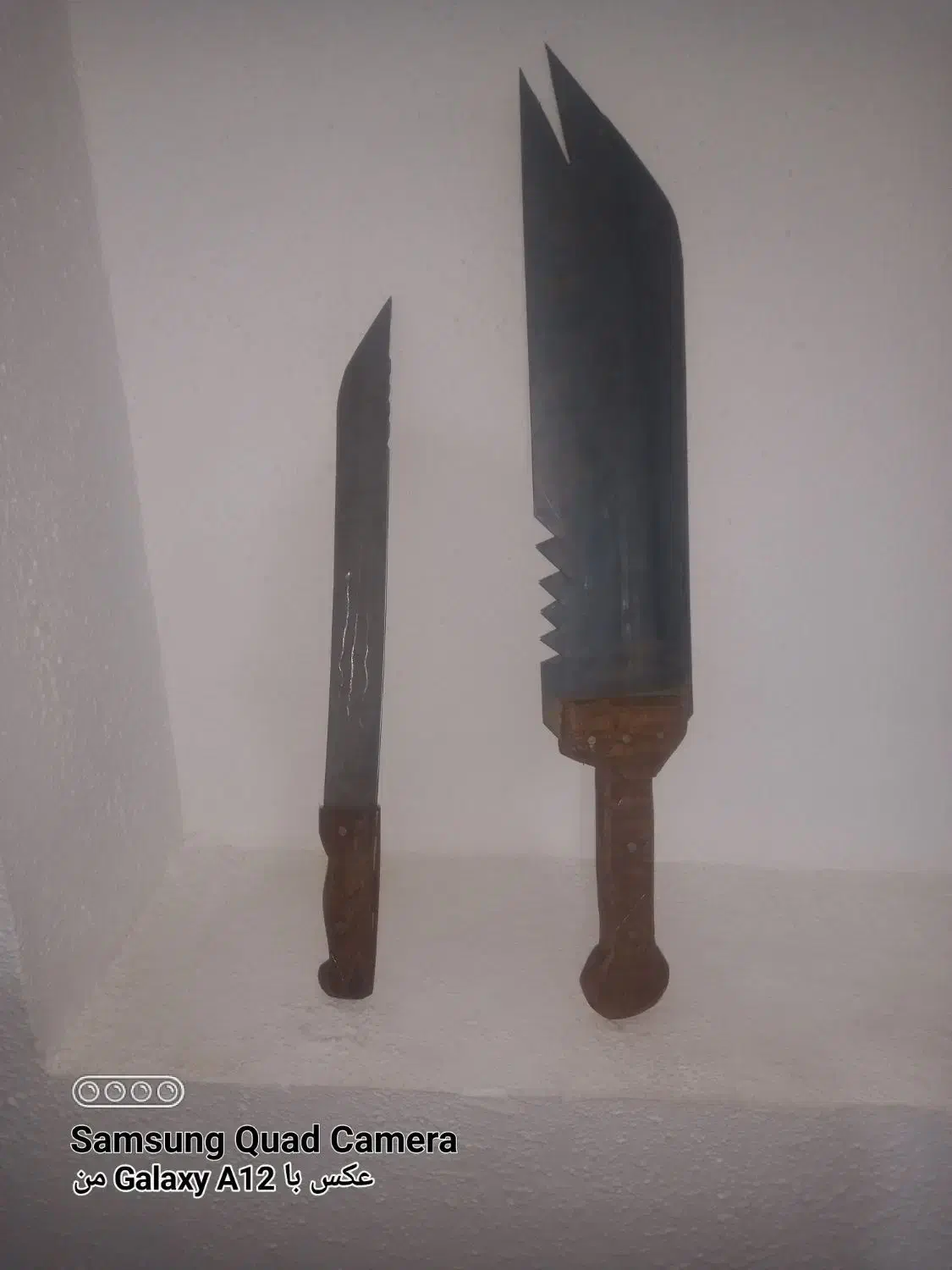 شمشیر های دست ساز|کلکسیون اشیاء عتیقه|خمینیشهر, |دیوار