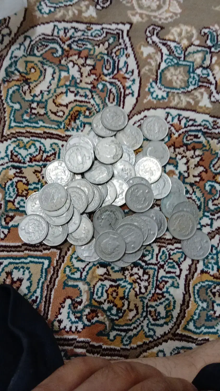 سکه ۱۰ ریالی شاهی|کلکسیون سکه، تمبر، اسکناس|رشت, جانبازان|دیوار