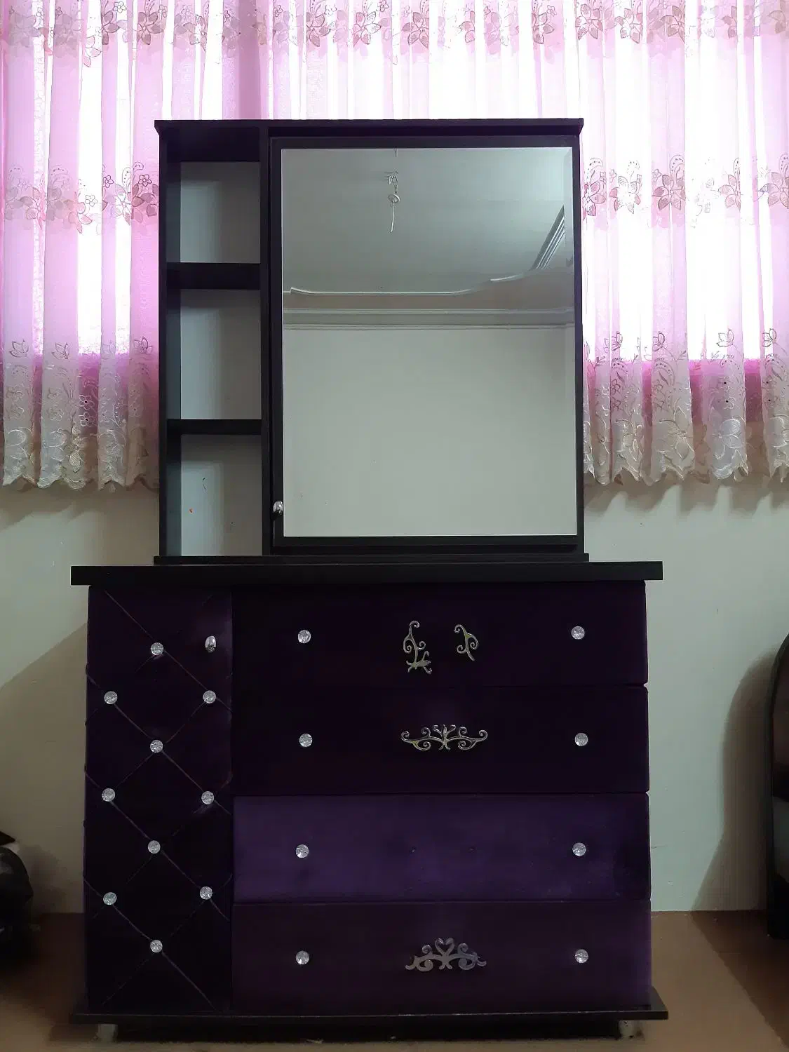 تخت و دراور|تخت و سرویس خواب|سبزوار, کاشفی شمالی (دادگستری)|دیوار