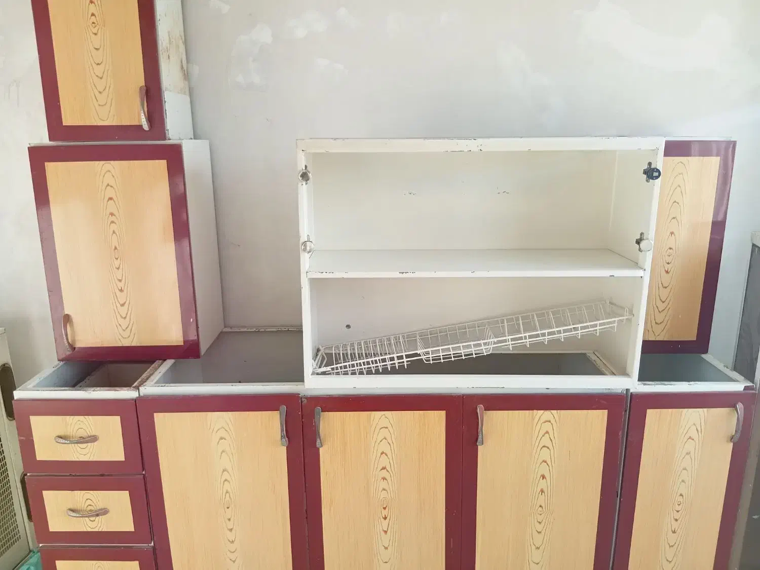 کابینت فلزی همراه هود|آب‌چکان و نظم‌دهنده ظروف|بروجرد, |دیوار