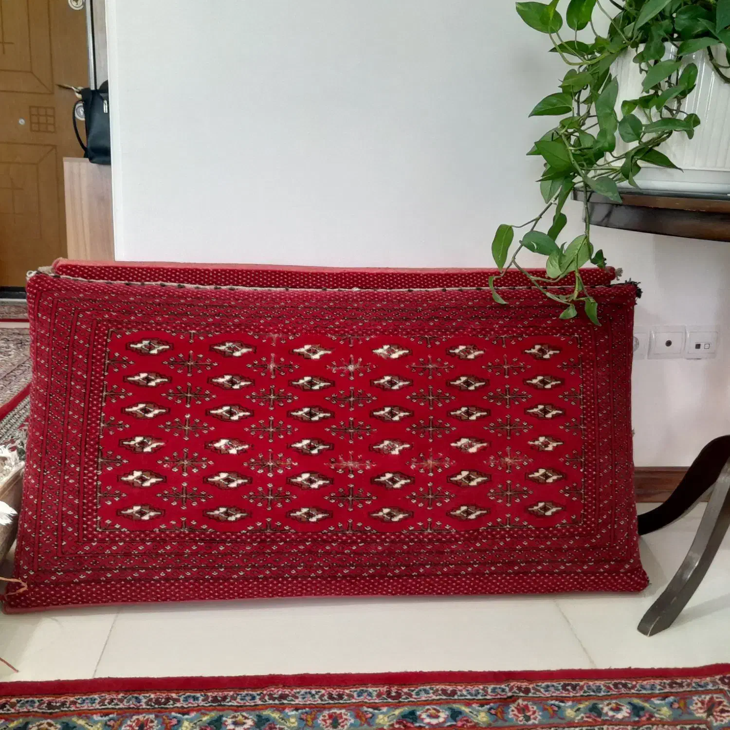 پشتی دستباف|پشتی|سمنان, |دیوار