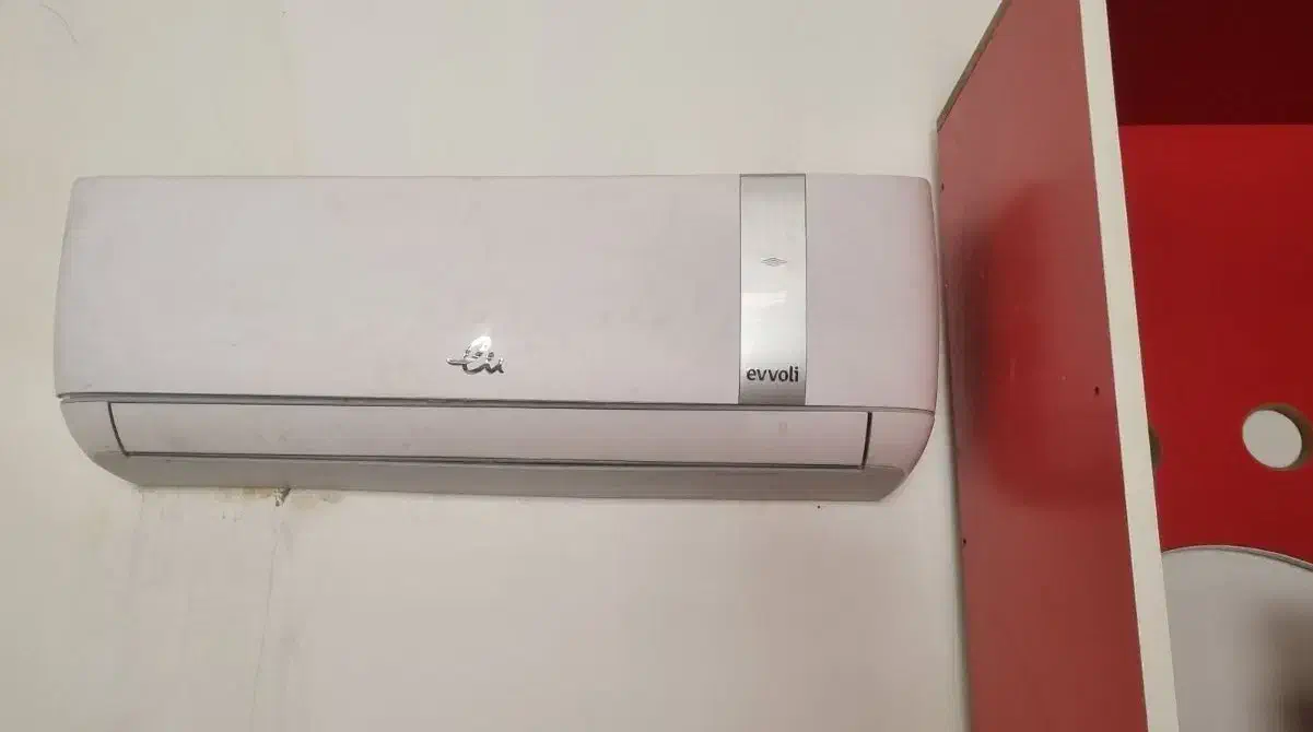 قفسه ام دی اف و ویترین و اسپیلت و صندلی|فروشگاه و مغازه|جهرم, |دیوار