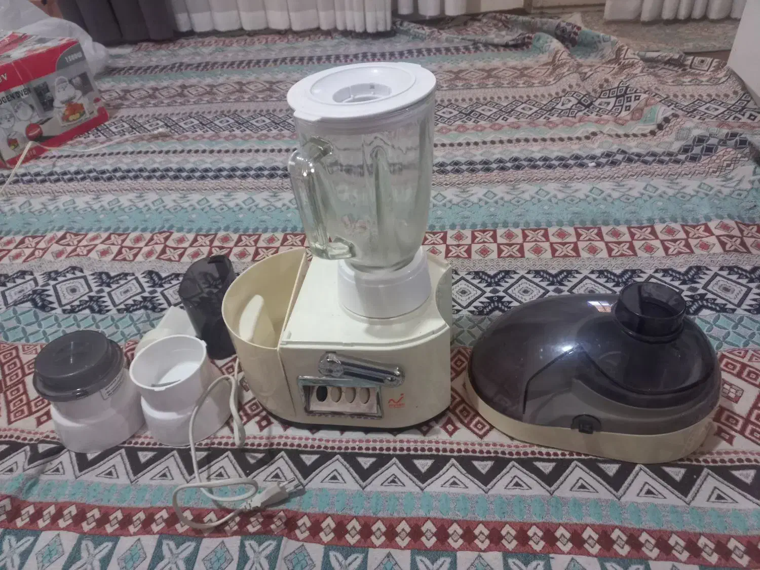 ابمیوه گیری چهار کاره|آبمیوه‌گیر و آب‌مرکبات‌گیر|اقبالیه, |دیوار