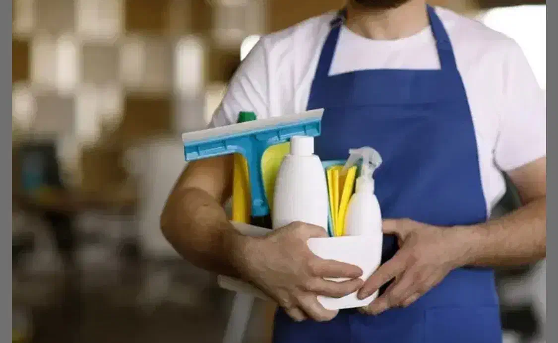 شرکت خدماتی برای هرنوع کاری حمل و نقل نضافت و غیره|خدمات نظافت|آبادان, |دیوار