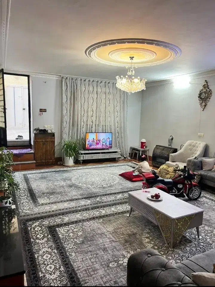 دوخوابه/تاپ لوکیشین/مولانا3/شیک|اجارهٔ آپارتمان|صدرا-فارس, فاز ۱|دیوار