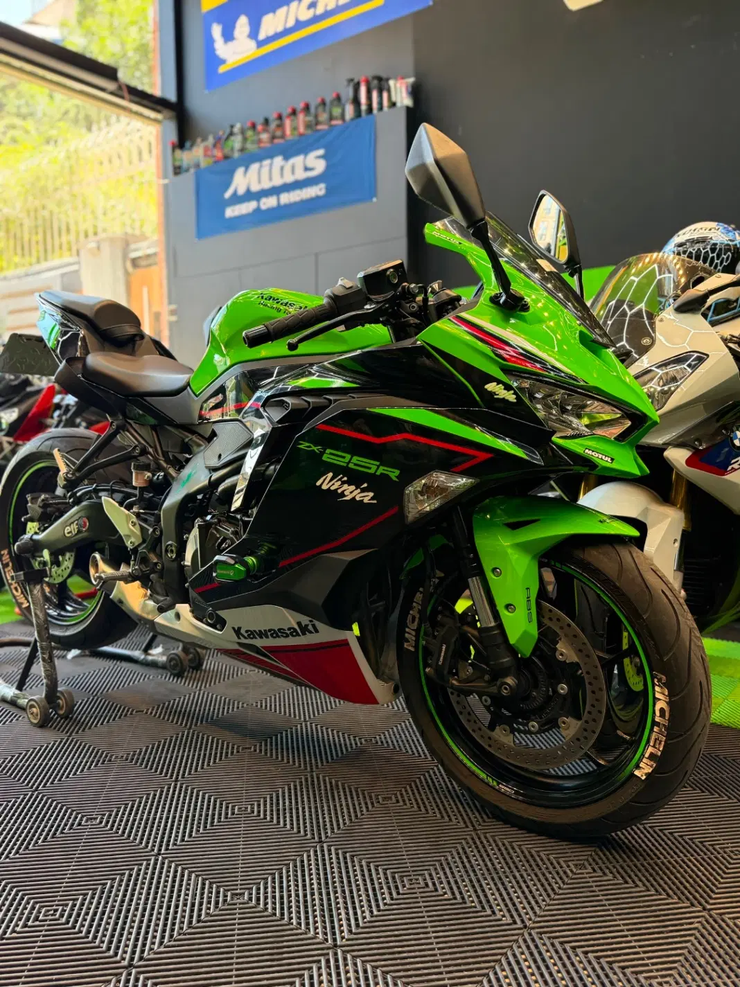 Zx25r|موتورسیکلت|تهران, پاسداران|دیوار
