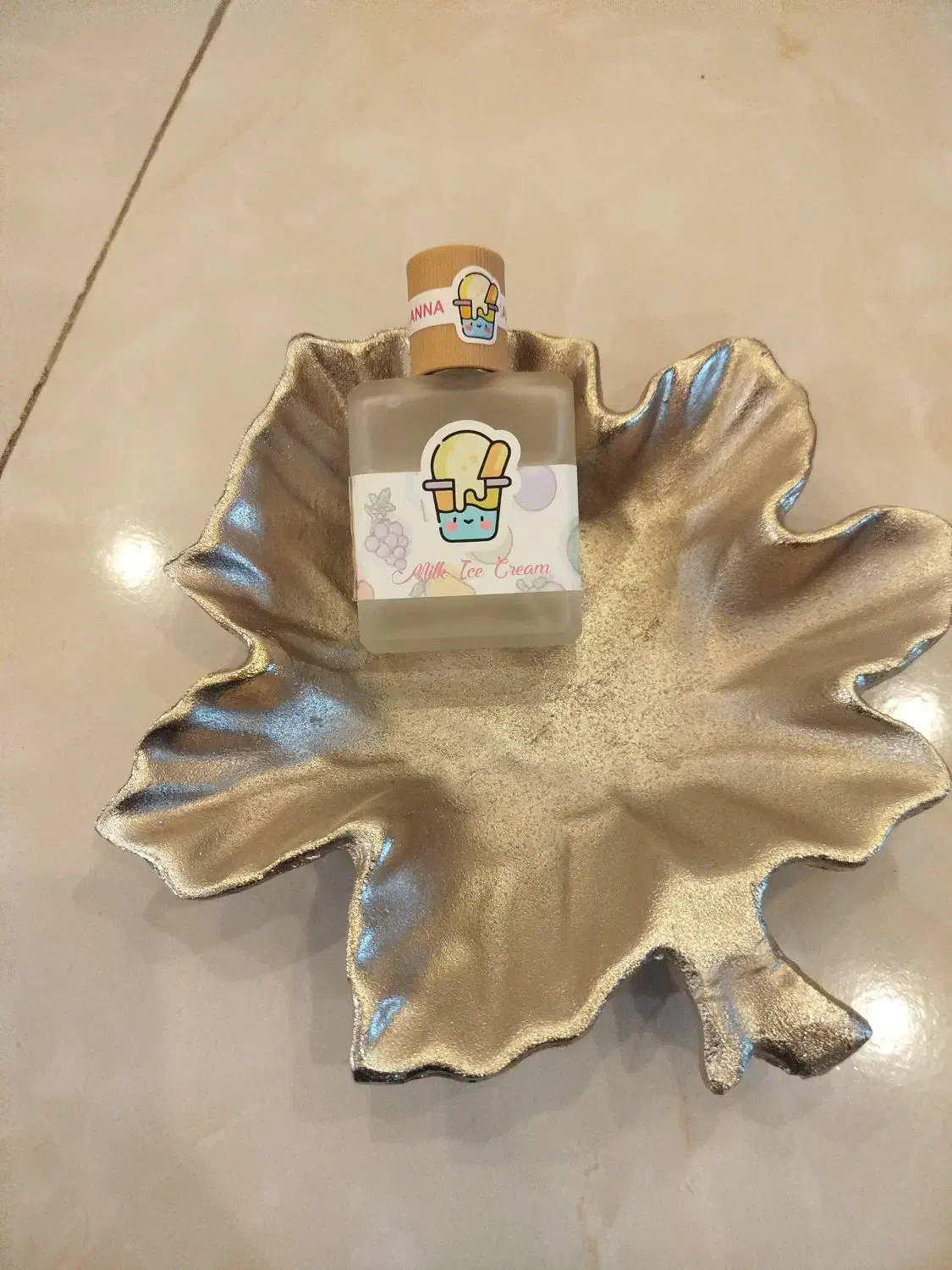 عطر|آرایشی، بهداشتی، درمانی|قدس, شهر‌قدس|دیوار