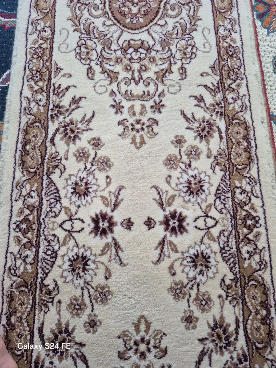 کناره فرش (کرم رنگ)|فرش|کرمانشاه, |دیوار