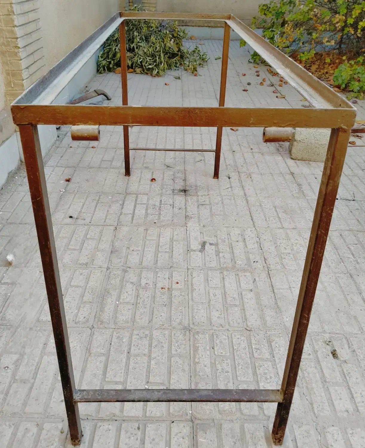 پایه میز فلزی|میز تحریر و کامپیوتر|فولادشهر, A4|دیوار