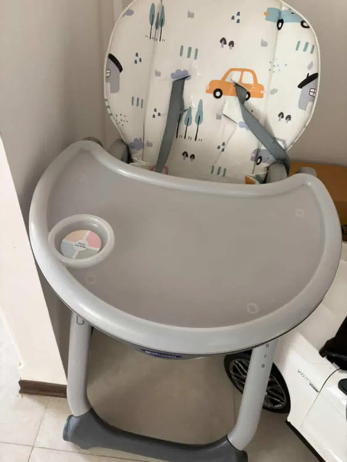 صندلی غذا|تخت و صندلی بچه|هشتگرد, فاز ۳ مهستان|دیوار