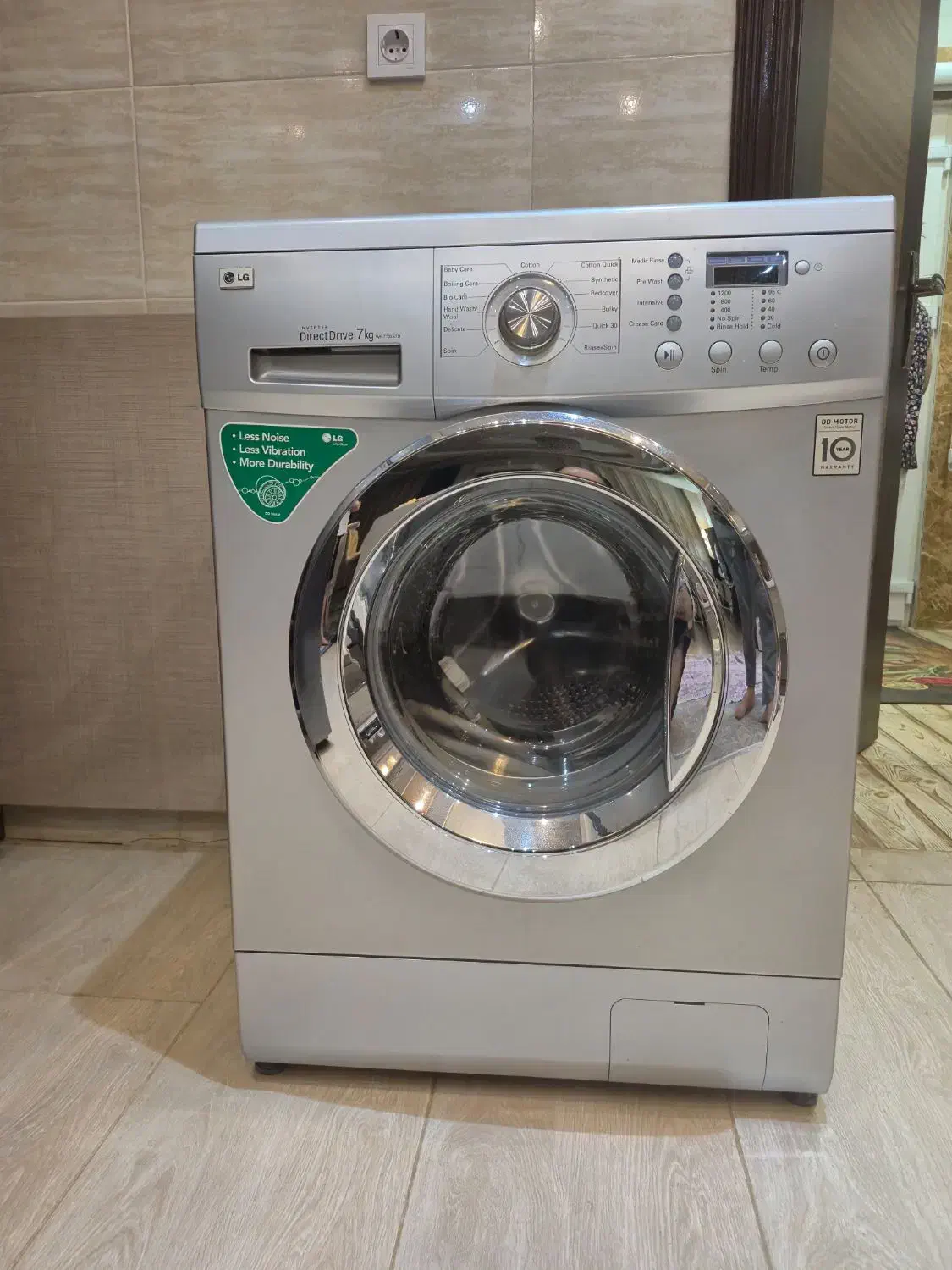 ماشین لباسشویی برند معروف ال جی ۷ کیلویی|ماشین لباسشویی و خشککن لباس|گنبد کاووس, |دیوار