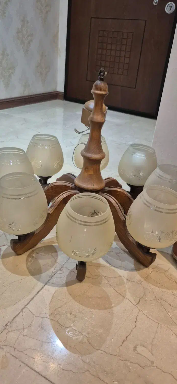 لوستر چوبی ۸ شاخه|لوستر و چراغ آویز|تهران, سازمان برنامه شمالی|دیوار