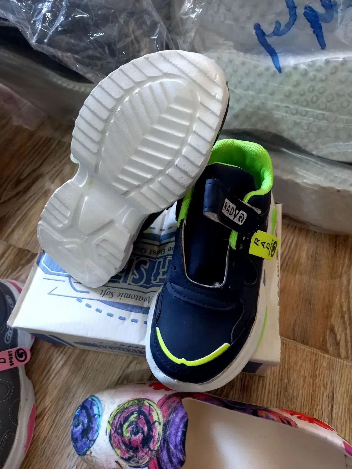 کتونی کفش بچه گانه شیک زیبا شماره31*32*33*34|کفش و لباس بچه|ورامین, ورامین|دیوار