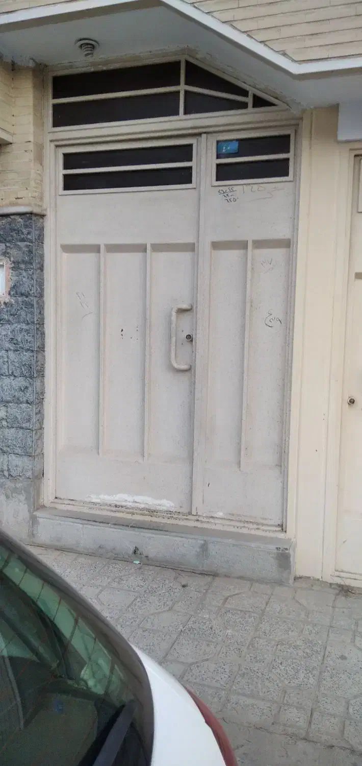 درب اهنی بدون پوسیدگی|مصالح و تجهیزات ساختمان|اصفهان, الهیه|دیوار