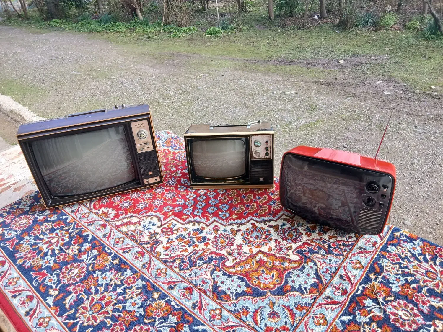 تلویزیون اتیقه|کلکسیون اشیاء عتیقه|کوچصفهان, |دیوار