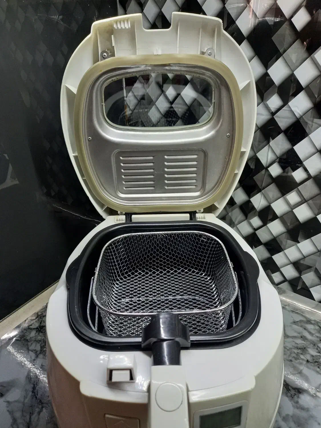 یک عددچرخ گوشت،یک عددسرخ کن،یک عددبخارپز|سایر لوازم برقی|پردیس, فاز ۴|دیوار