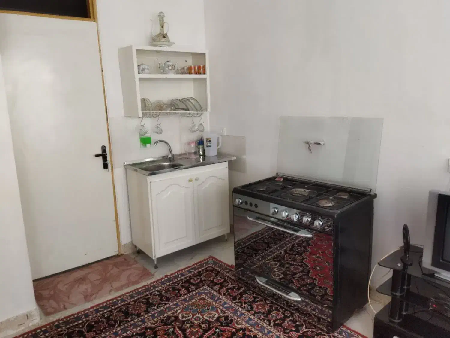 سویت اجاره ای|اجارهٔ کوتاه‌مدت آپارتمان و سوئیت|کاشان, خزاق|دیوار