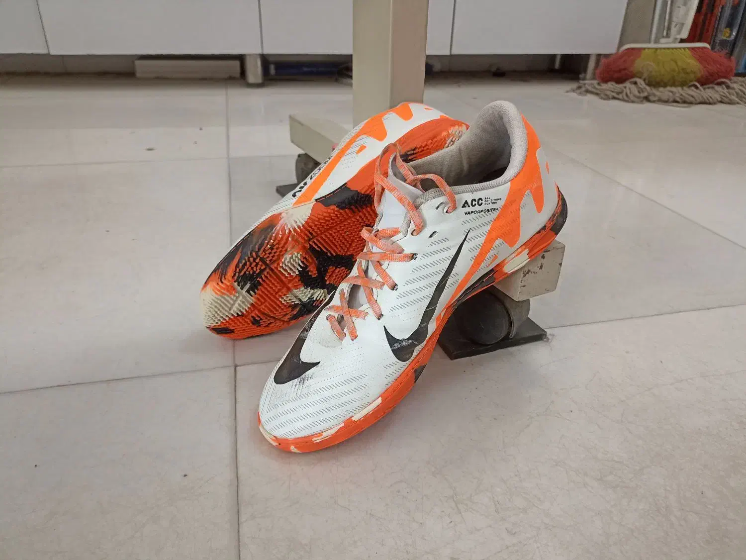 کفش سالنی|کیف، کفش، کمربند|تربت‌حیدریه, باغ سلطانی|دیوار