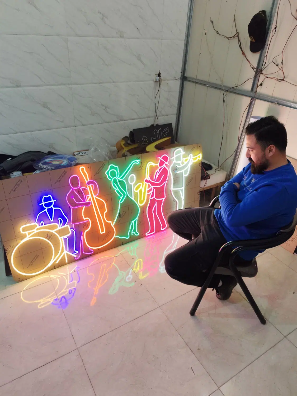 ساخت و تعمیر انواع تابلوهای چنلیوم نئون فلکسی LED|خدمات پیشه و مهارت|مشهد, الهیه|دیوار