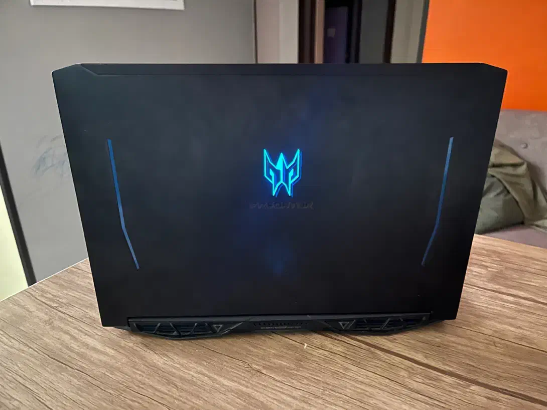 لپ تاپ گیمینگ ایسر|رایانه همراه|پرند, فاز ۳|دیوار